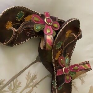 Floral Embellished Brown Sandals